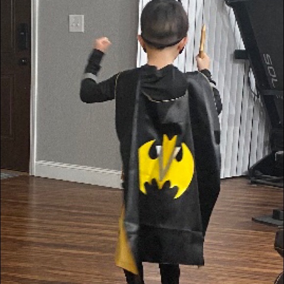 Batman custom outfit with nice cape names added to - Picture 3 of 6